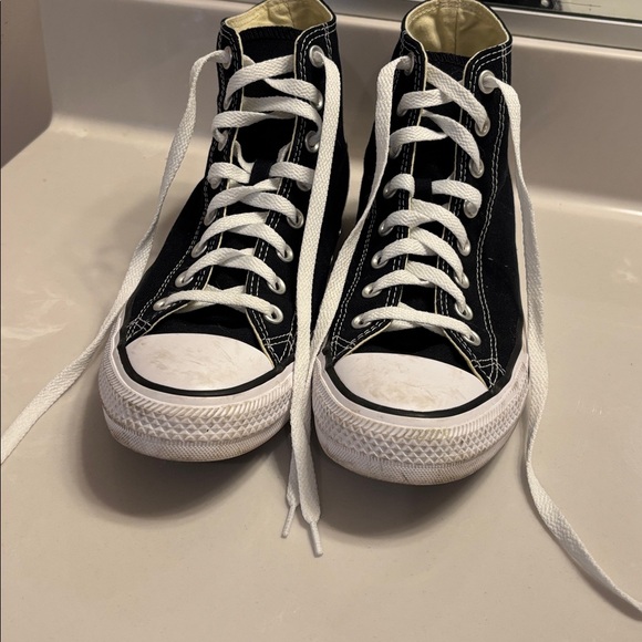 Converse Chuck Taylor All Star Black and White High-Tops - Picture 3 of 8